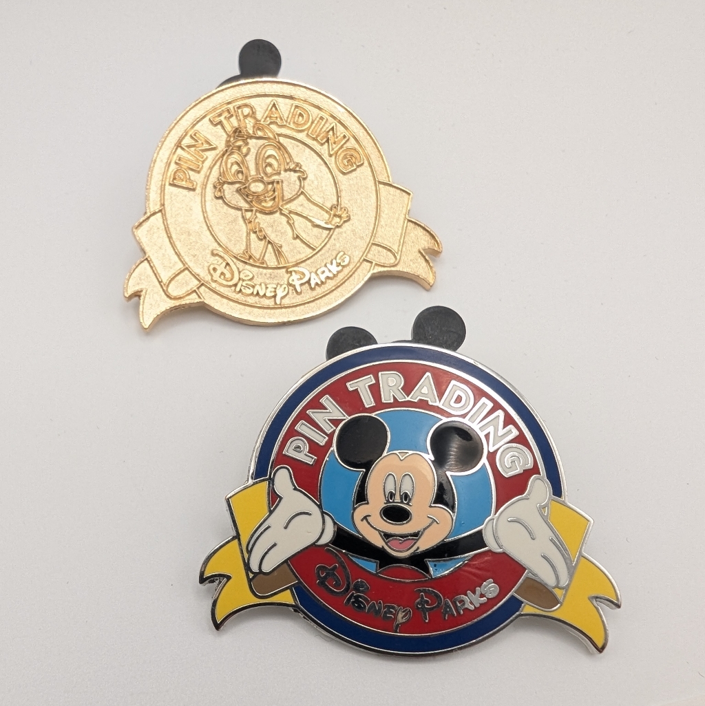 Disney Mickey Chipmunk Limited Edition Parks Pin Trading Set